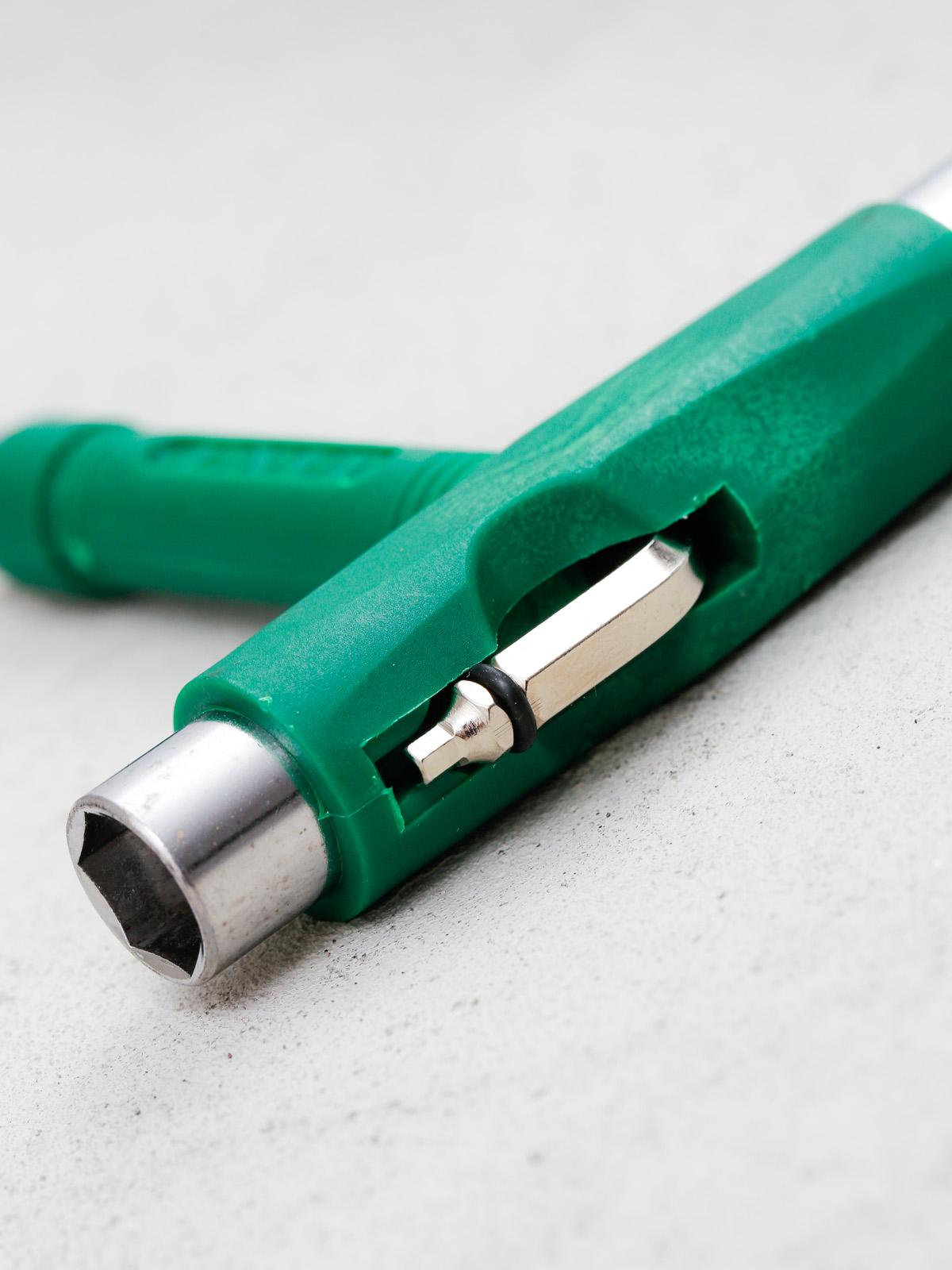 Klíč Unit 01 (olive green)