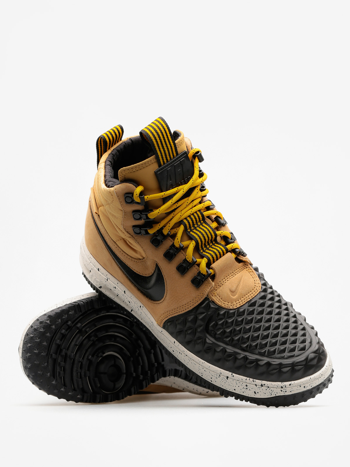 Boty Nike Lunar Force 1 17 Duckboot (metallic gold/black light bone)
