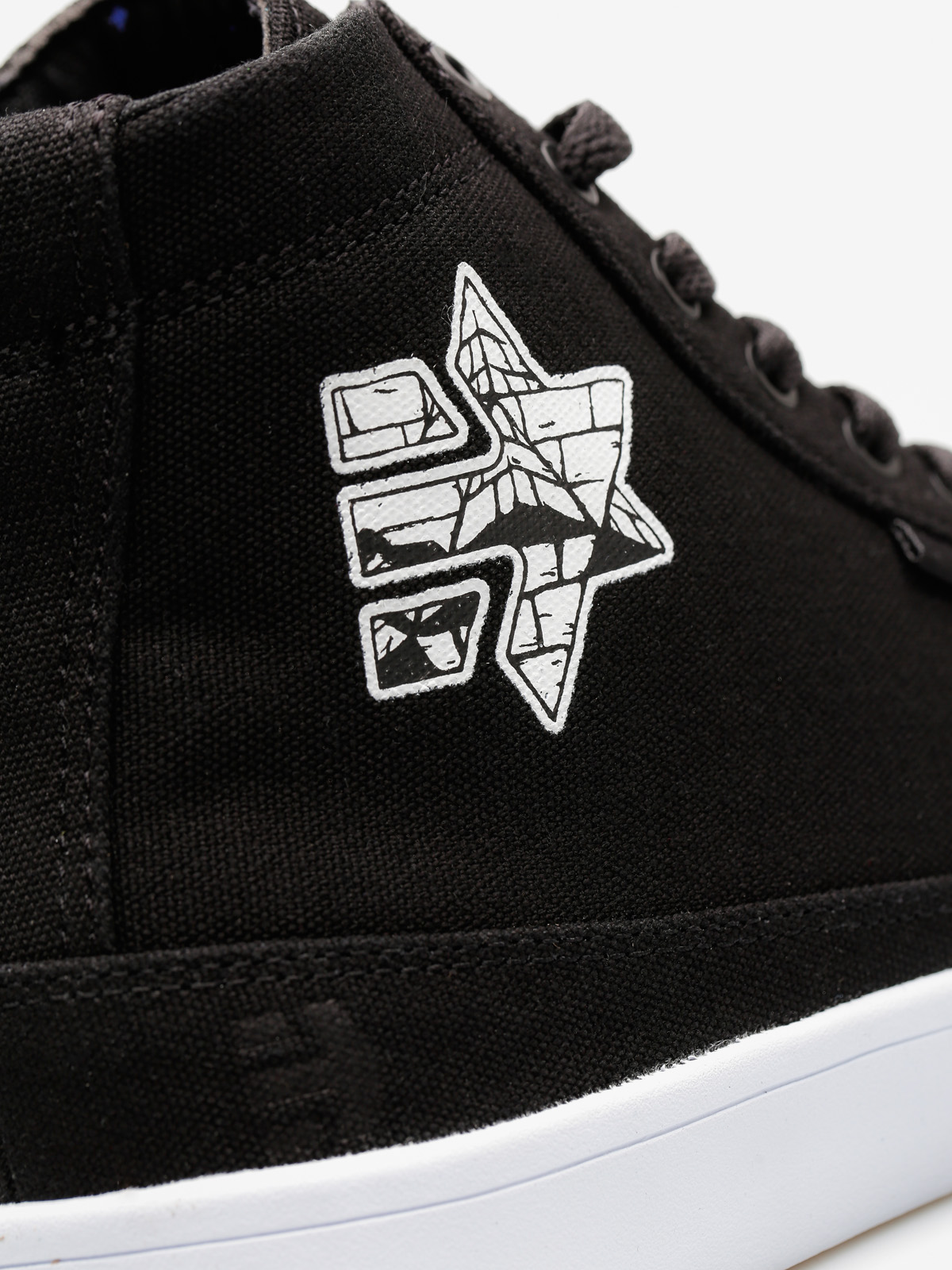 Boty Etnies Jameson Ht X Pyramid Country (black/white/gum)