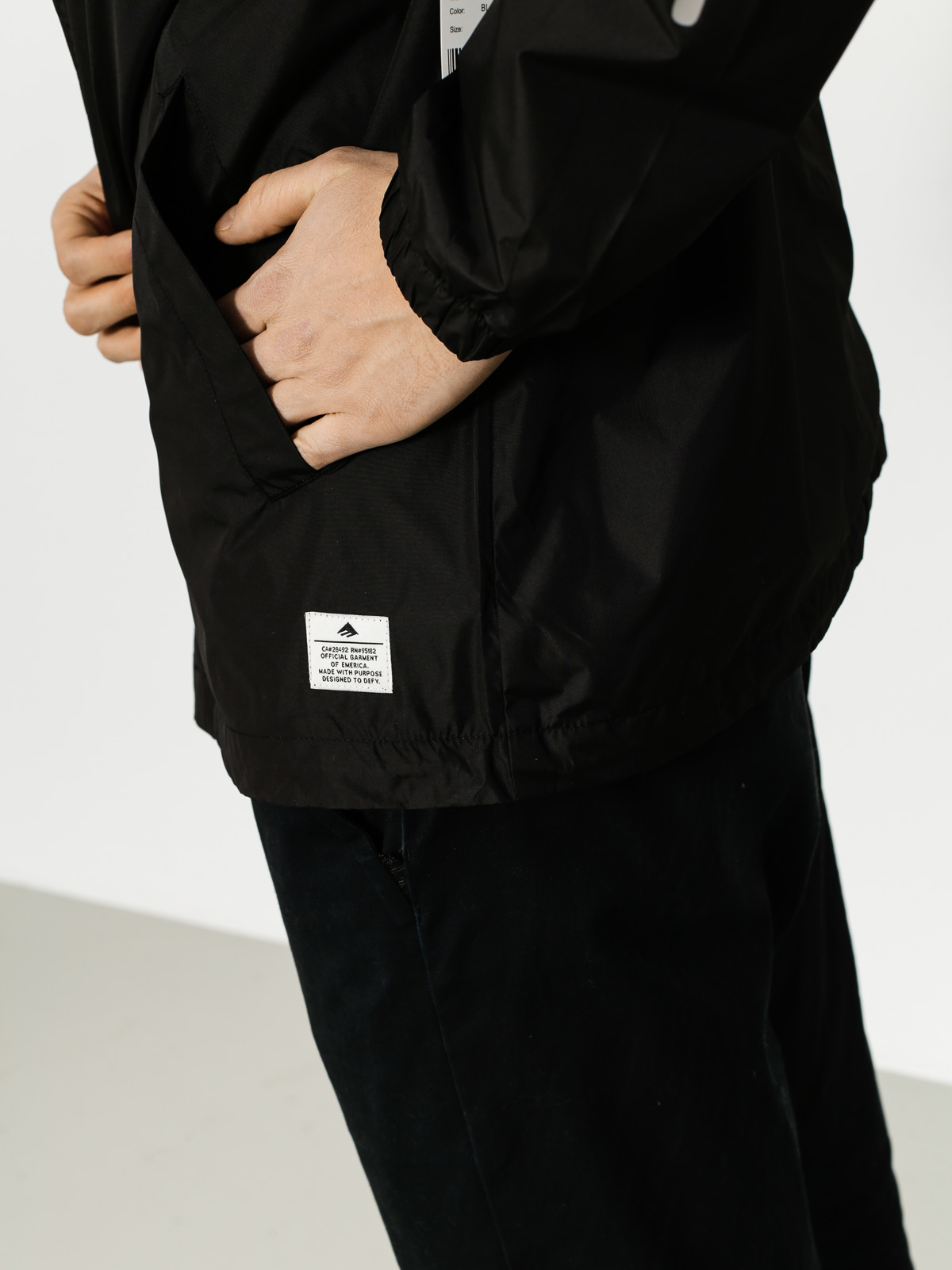 Bunda Emerica Kill Em Coach (black)