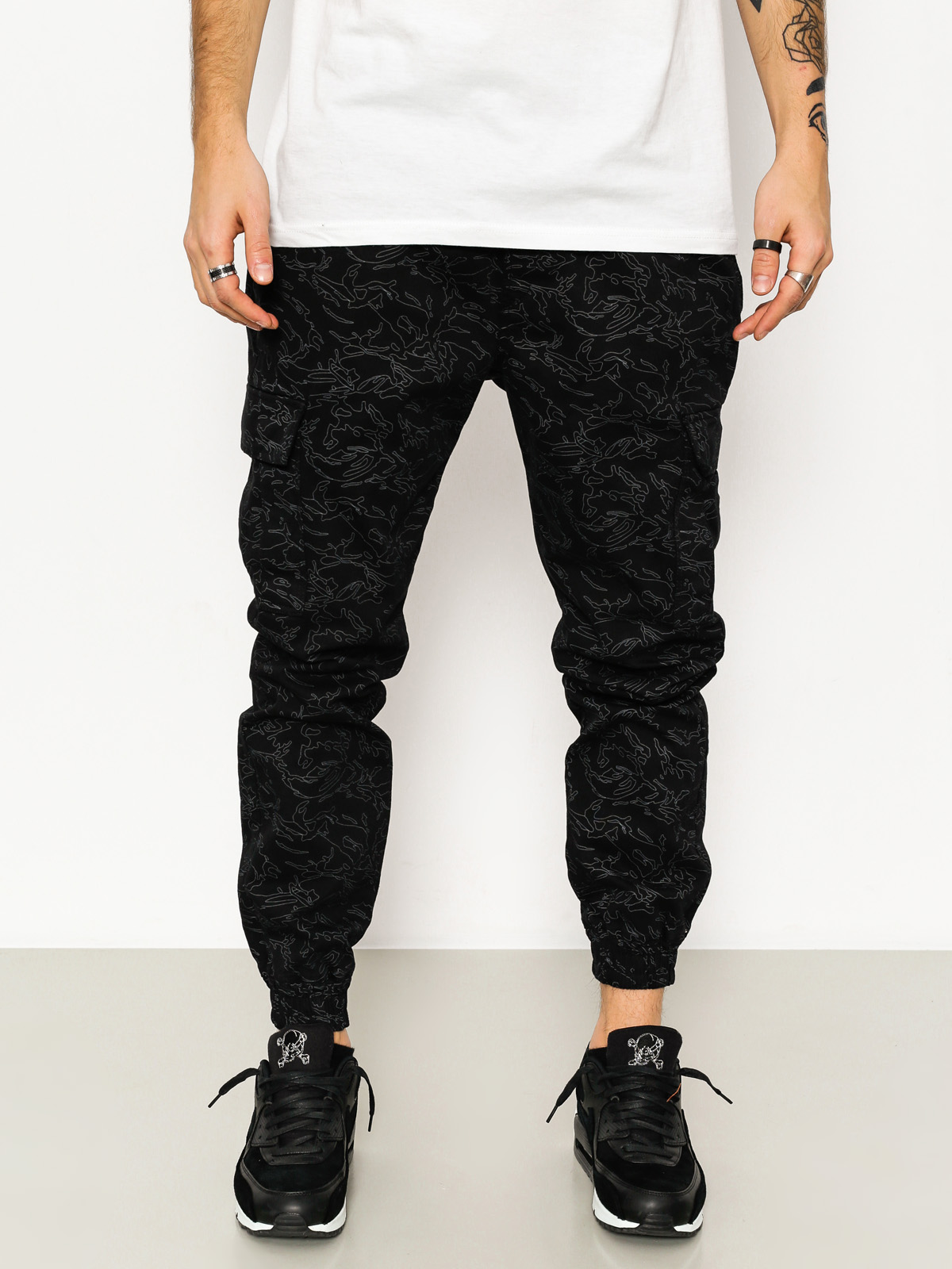 Kalhoty Diamante Wear Flight School Jogger (black camo)