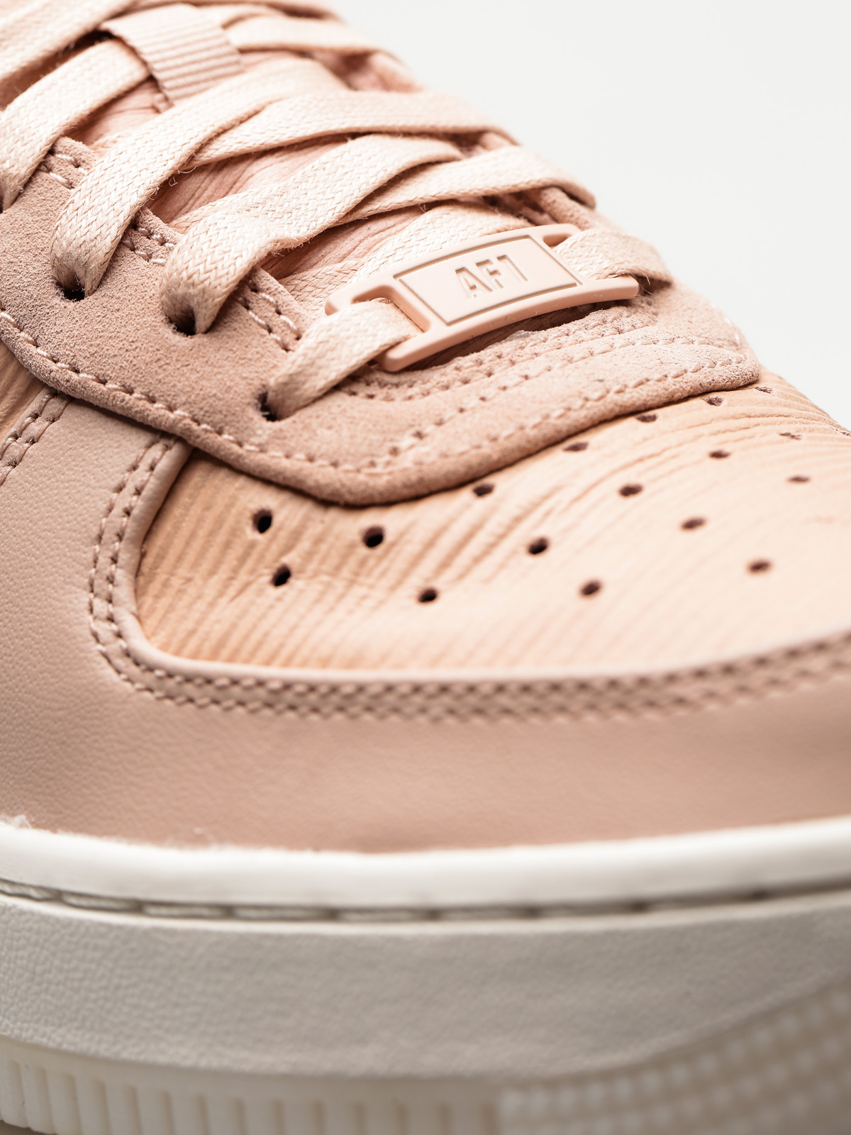 Boty Nike Air Force 1 07 Lux Wmn (particle beige/particle beige)