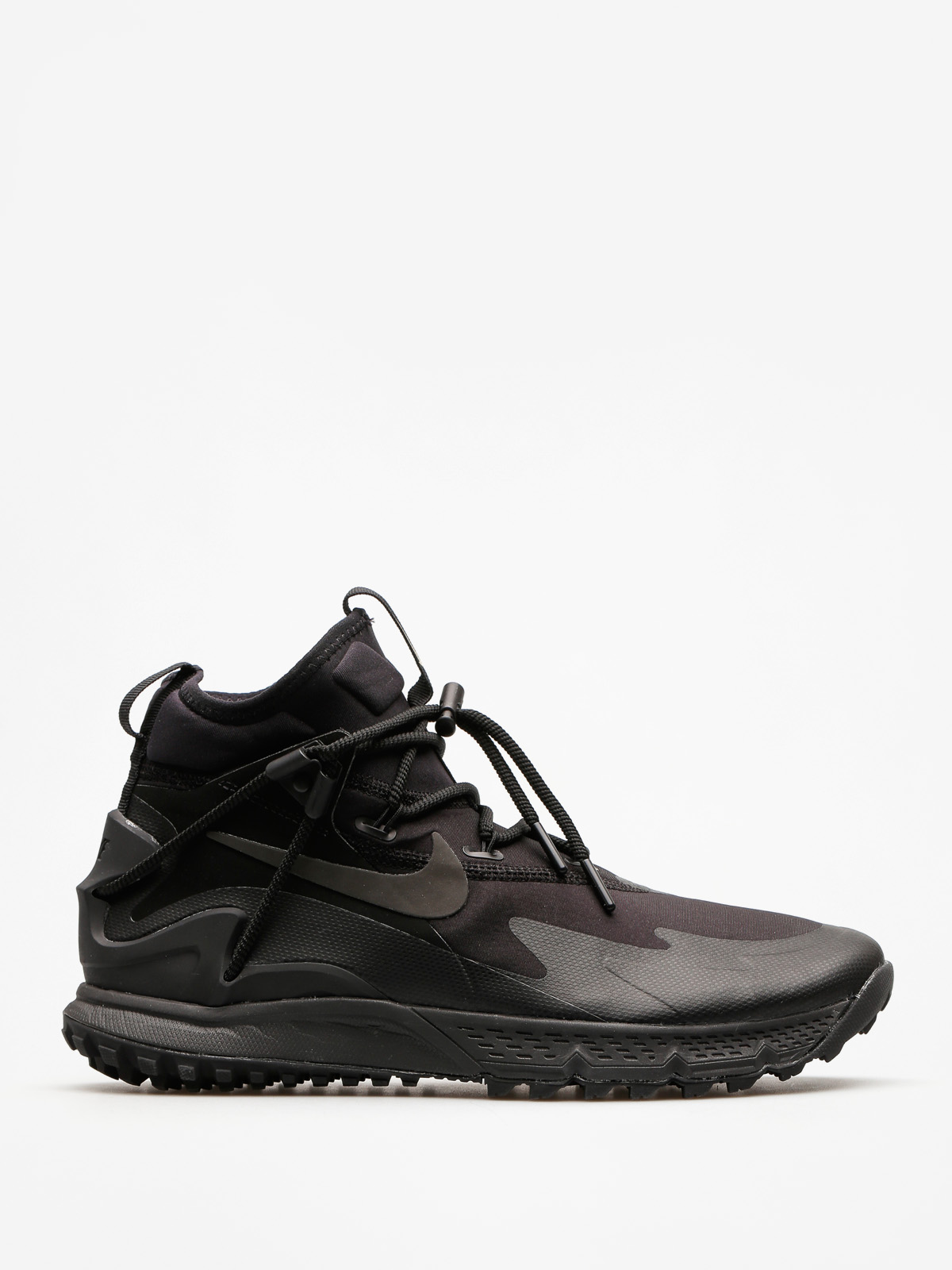 nike terra sertig black