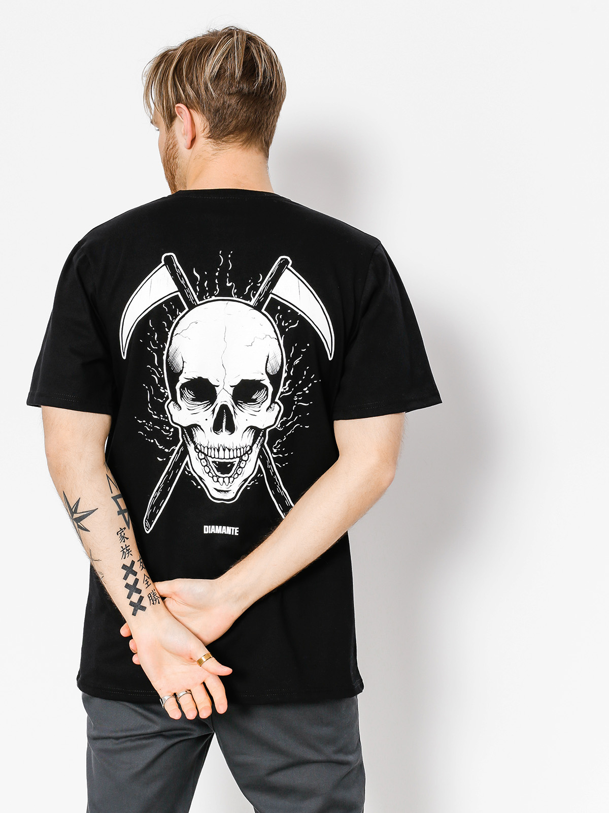 Tričko Diamante Wear Don’t Die (black)