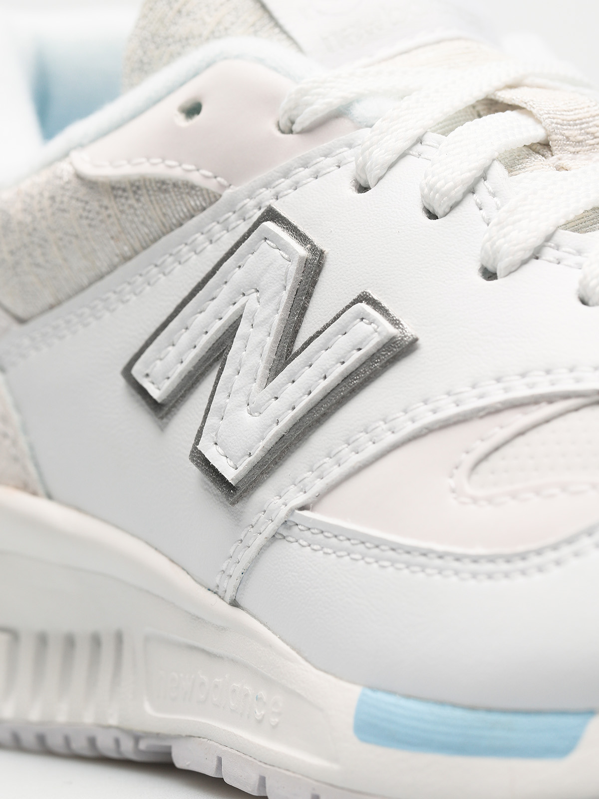  Boty New Balance 840 Wmn (white)