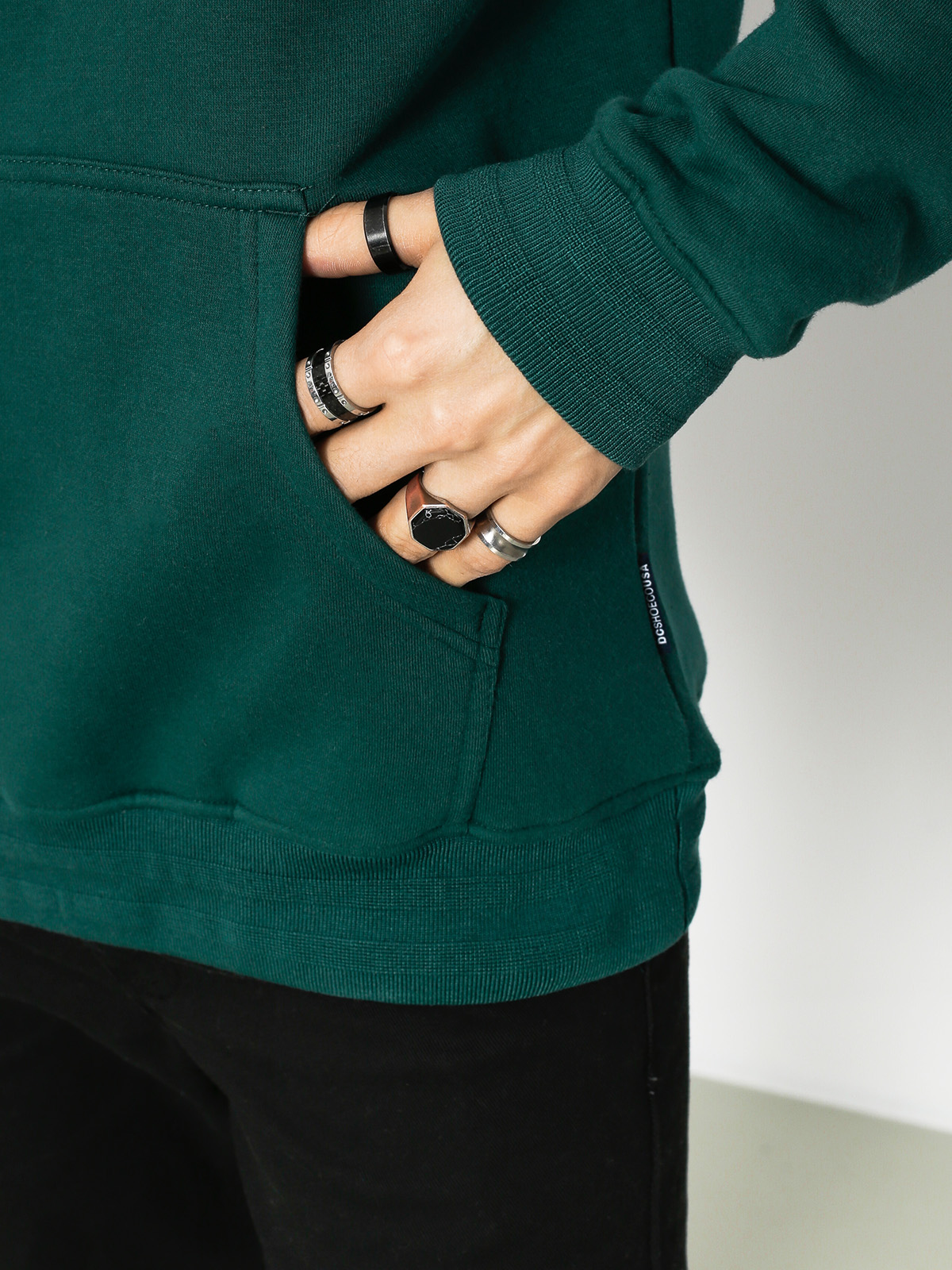 Mikina s kapucí DC Doney HD (june bug)