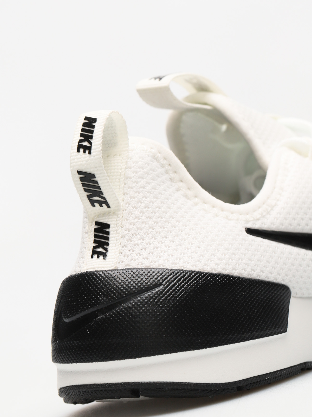 Boty Nike Ashin Modern Wmn (summit white/black)
