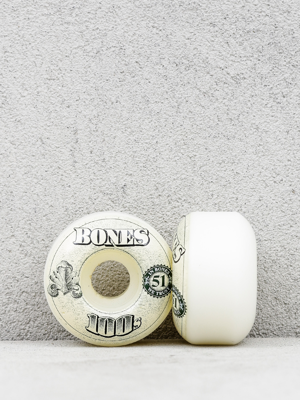 Kolečka Bones 100 Formula V4 (white)