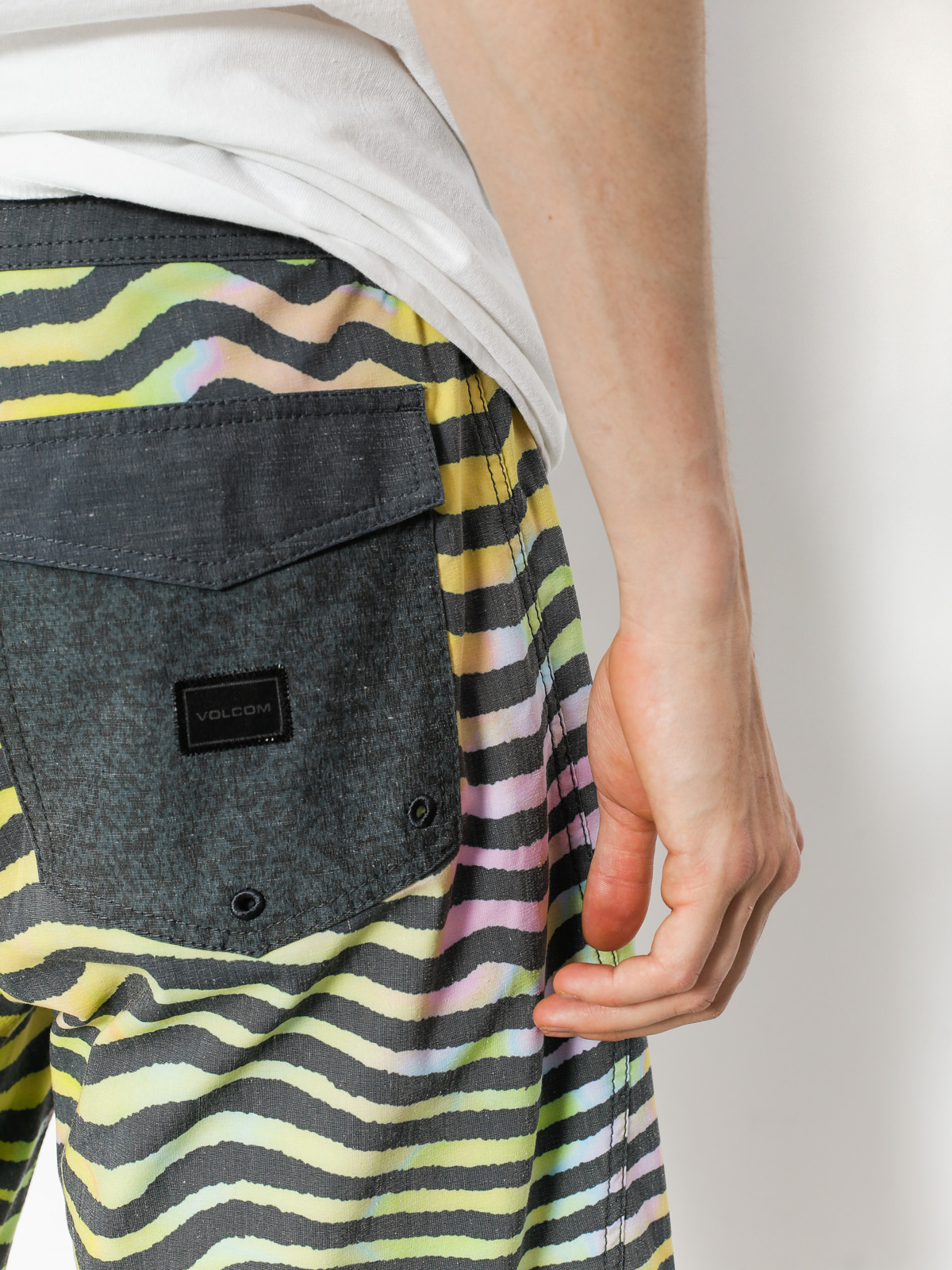 Plážové kraťasy Volcom Mag Vibes Stoney 19 (mlt)