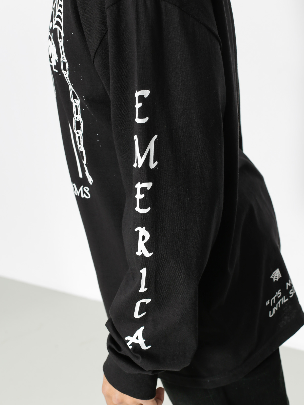 Triko Emerica Sweet Dreams (black)