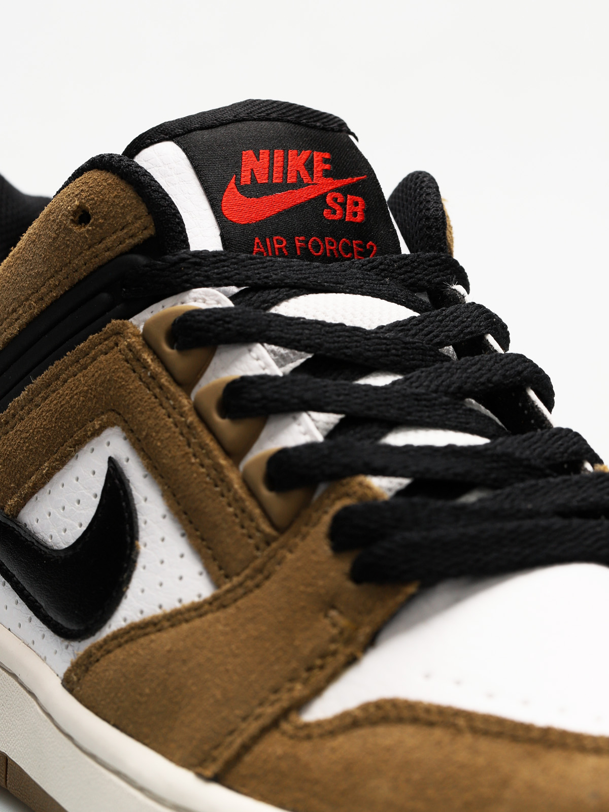 Boty Nike SB Air Force II Low (lichen brown/black white phantom)