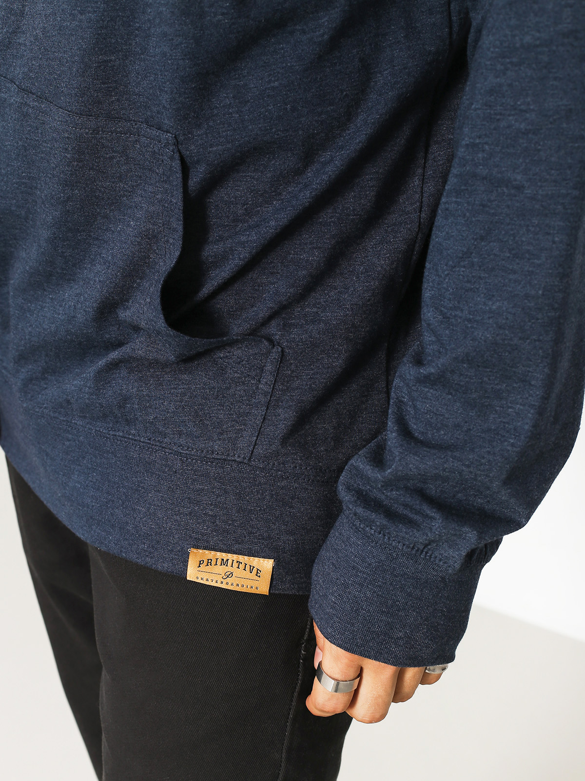 Mikina s kapucí Primitive Pennant Arch HD (navy)