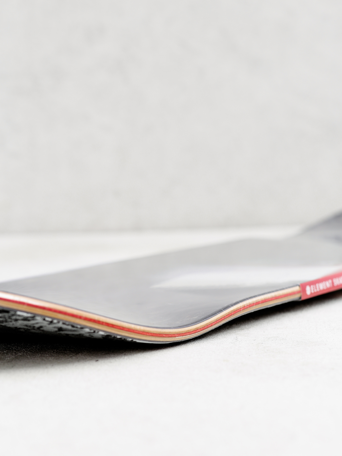 Deska Element Nyjah Lion Array 