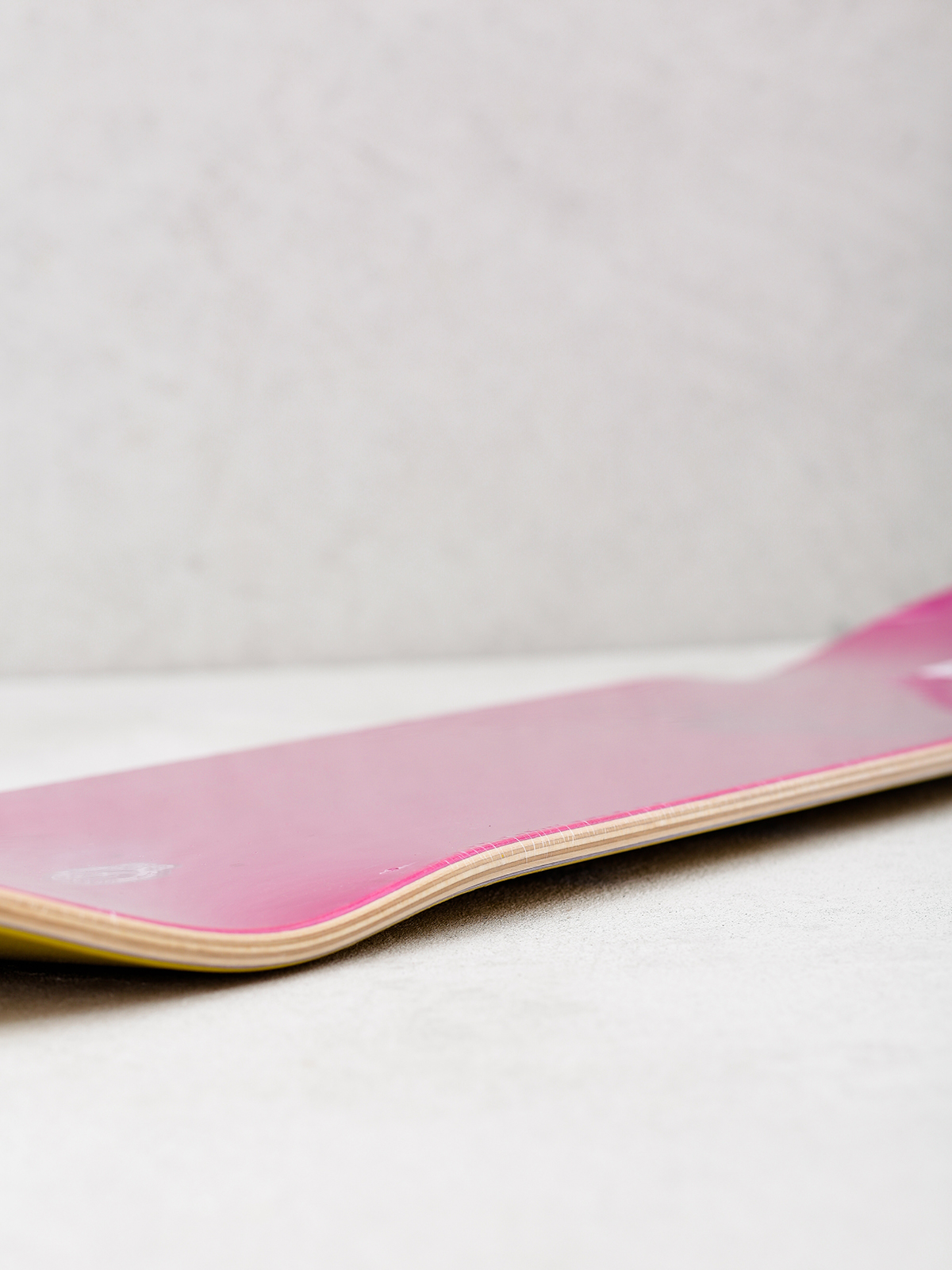 Deska Primitive Tucker Xray Specs (gold)