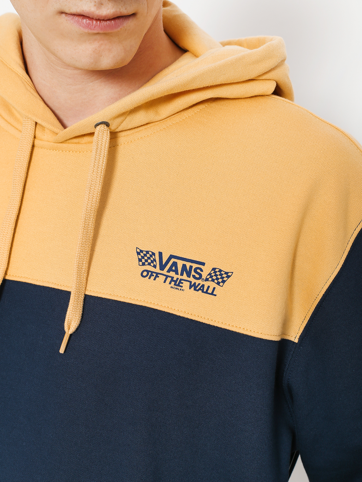 Vans crossed sticks outlet pullover fleece