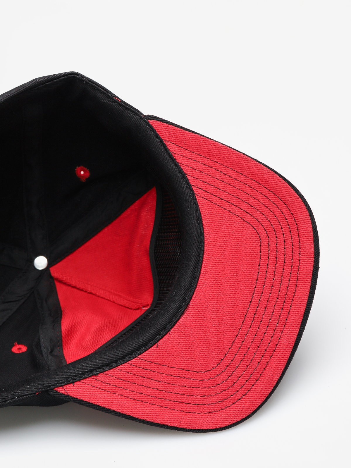 Kšiltovka  Independent x Thrasher Pentagram Cross Adj Snapback ZD (cardinal/black)