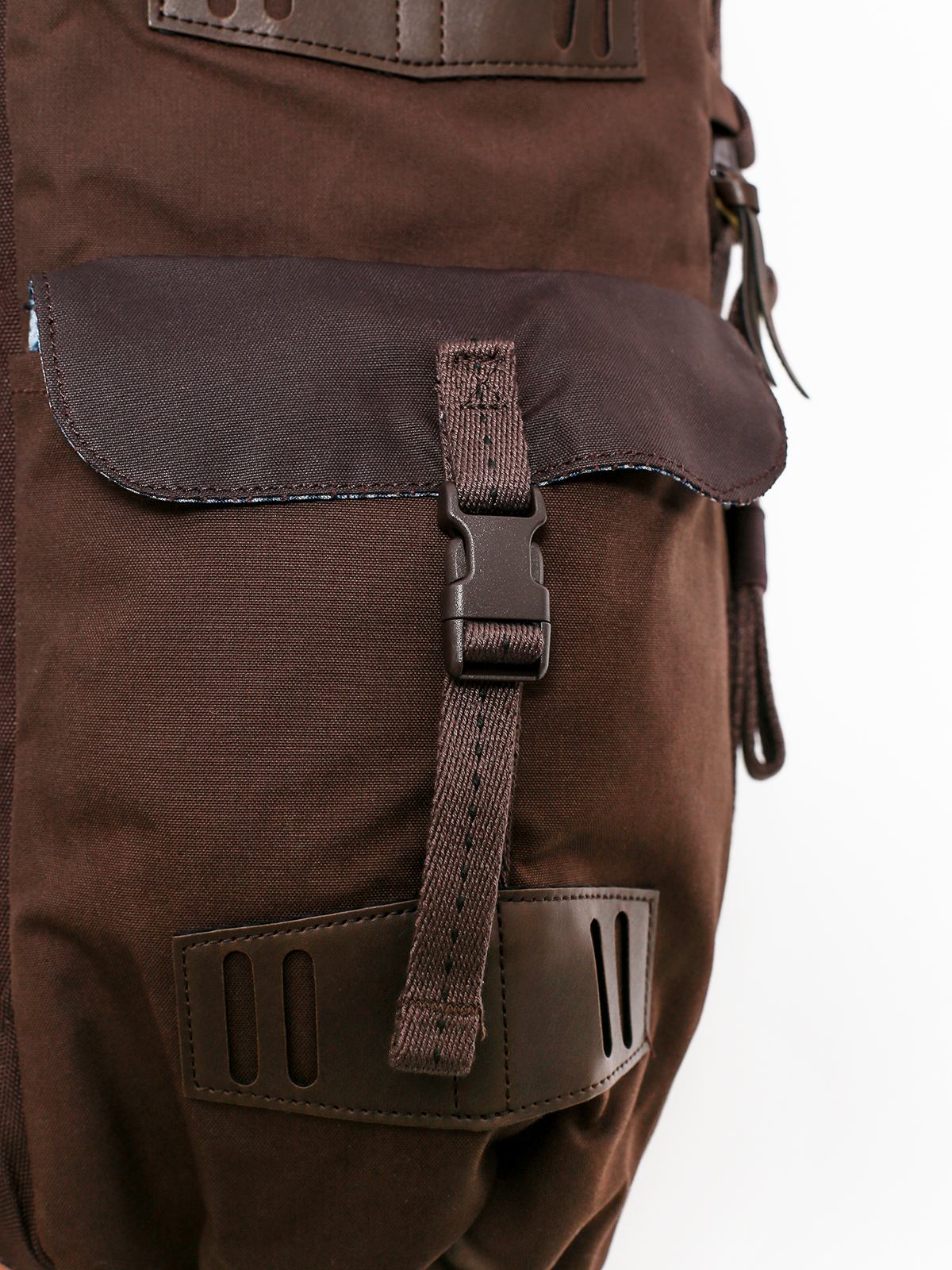Batoh Burton Annex (cocoa brown wxd cnvs)