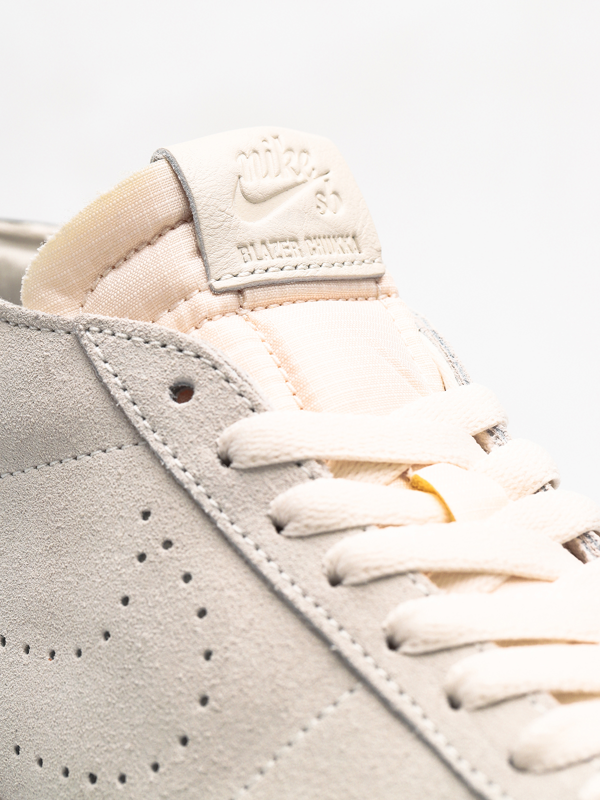 Boty Nike SB Sb Zoom Blazer Chukka Xt (phantom/phantom black)