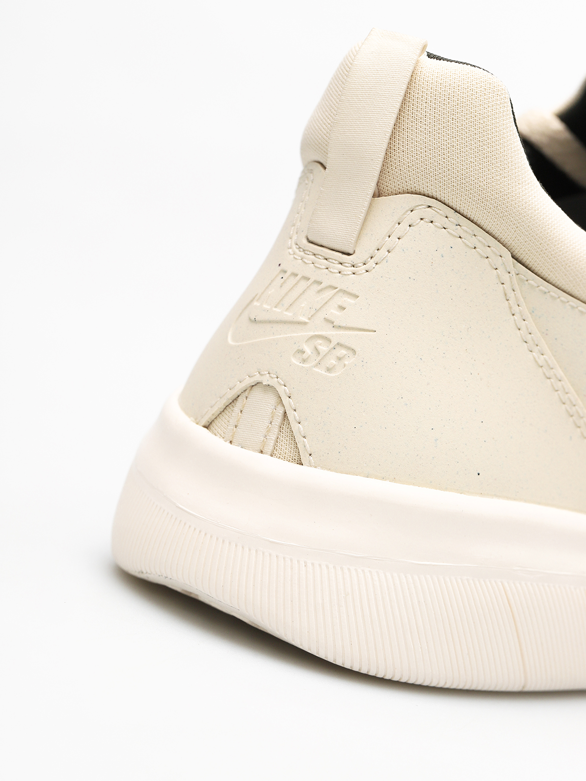 Boty Nike SB Nyjah Free (beach/sail sequoia)