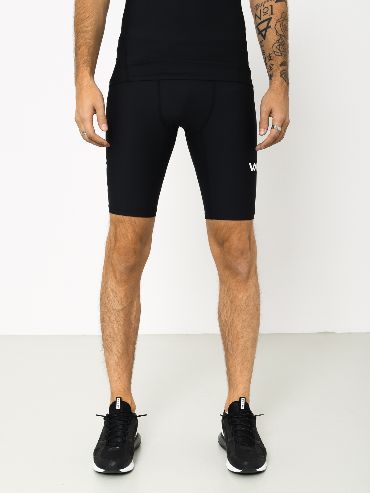 Kraťasy RVCA Va Compression (black)