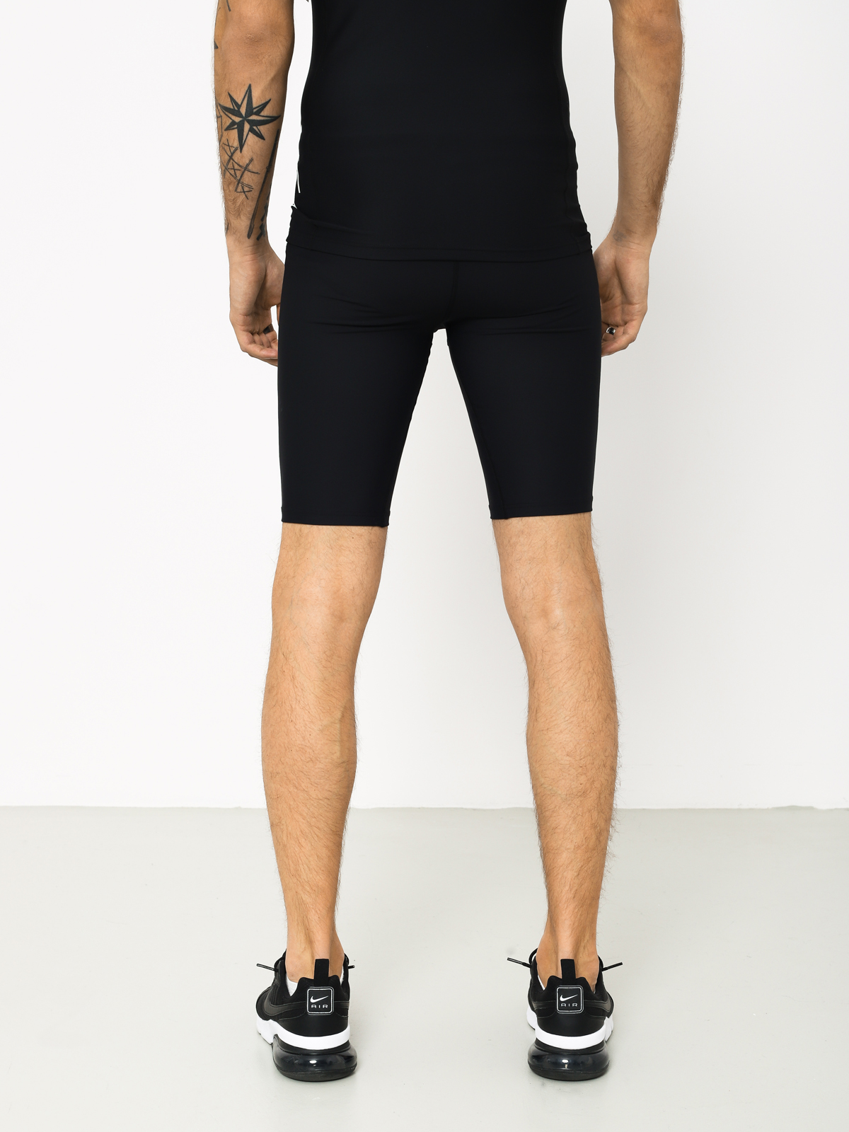 Kraťasy RVCA Va Compression (black)