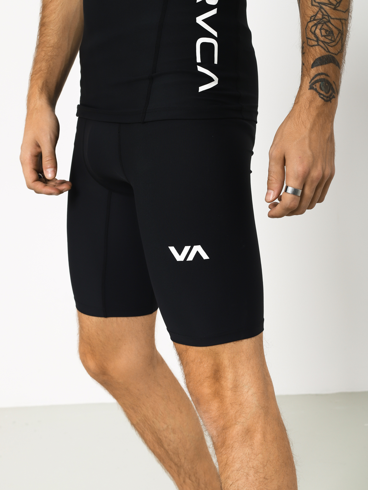 Kraťasy RVCA Va Compression (black)